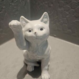 Ceramic White Cat 4"